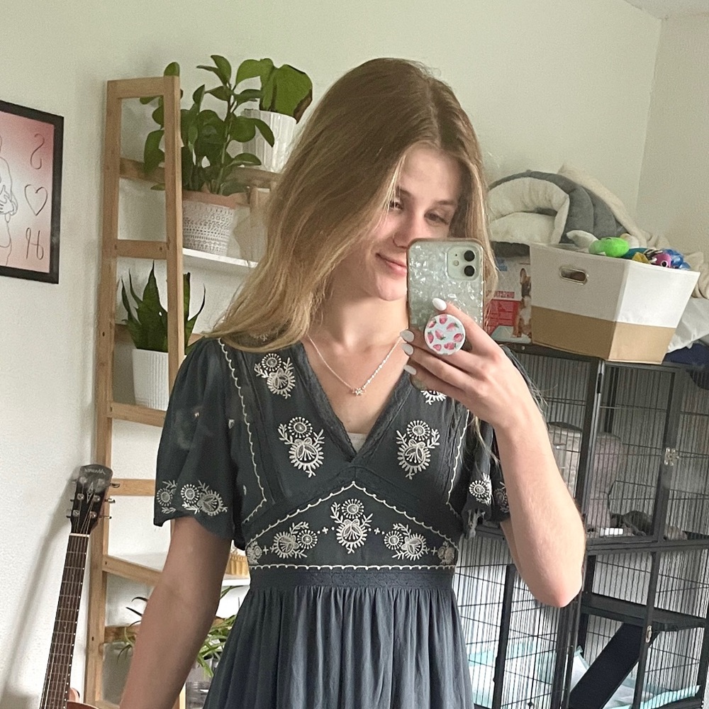 Meet your Posher, Hailey